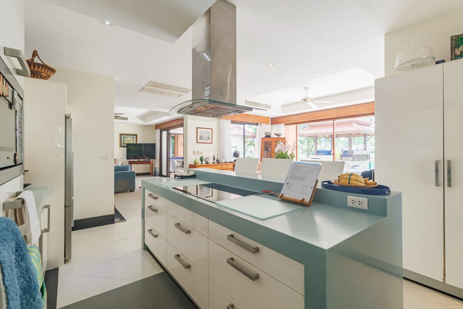 Property image - full photo 9