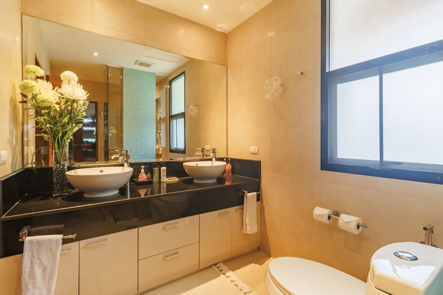 Property image - full photo 39