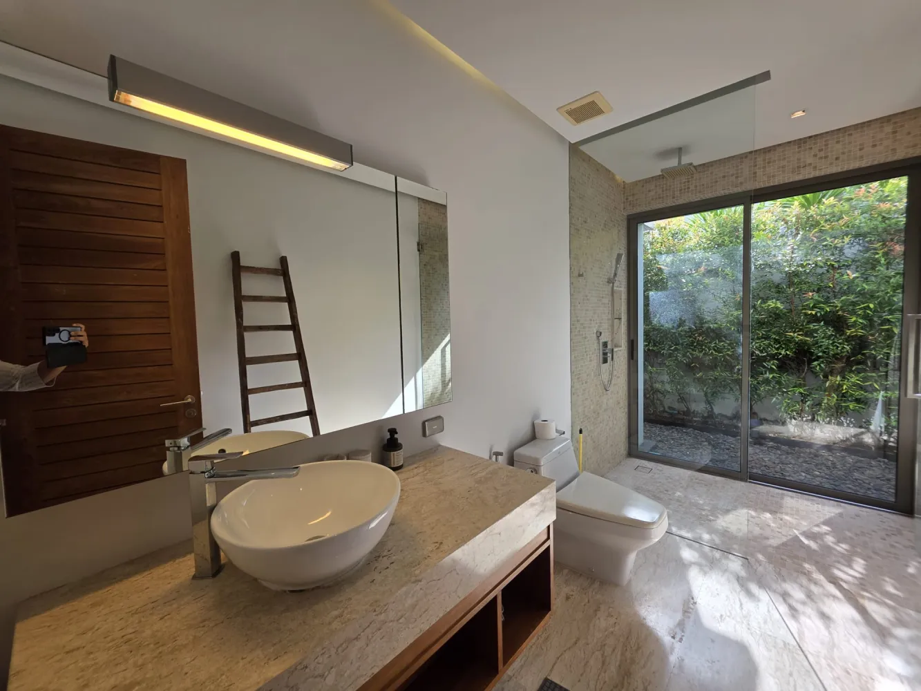 Property image - full photo 17