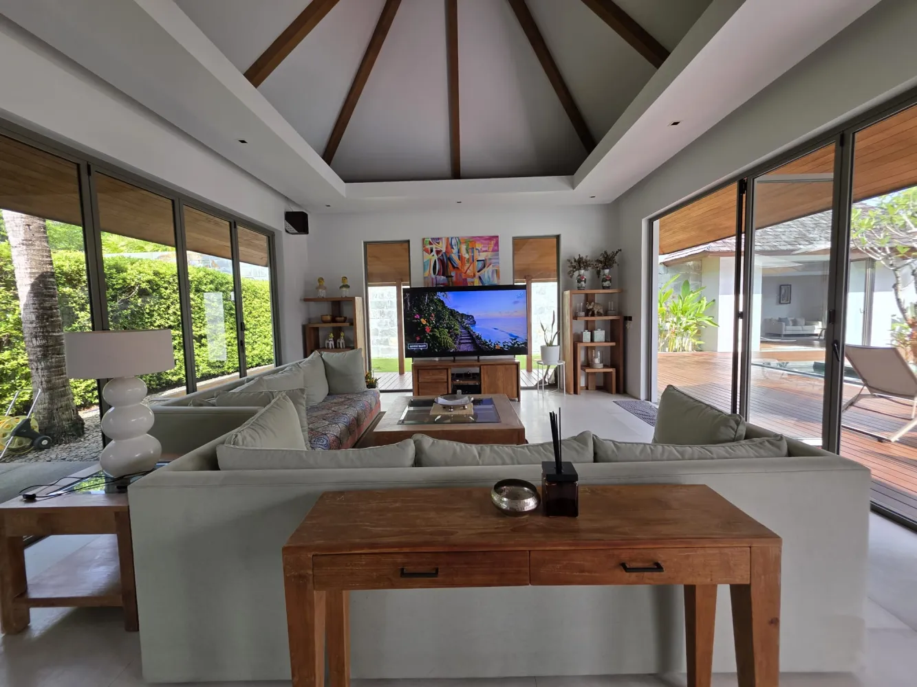 Property image - full photo 3