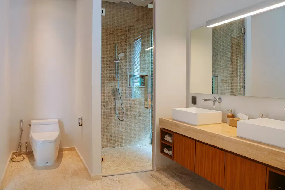 Property image - full photo 22