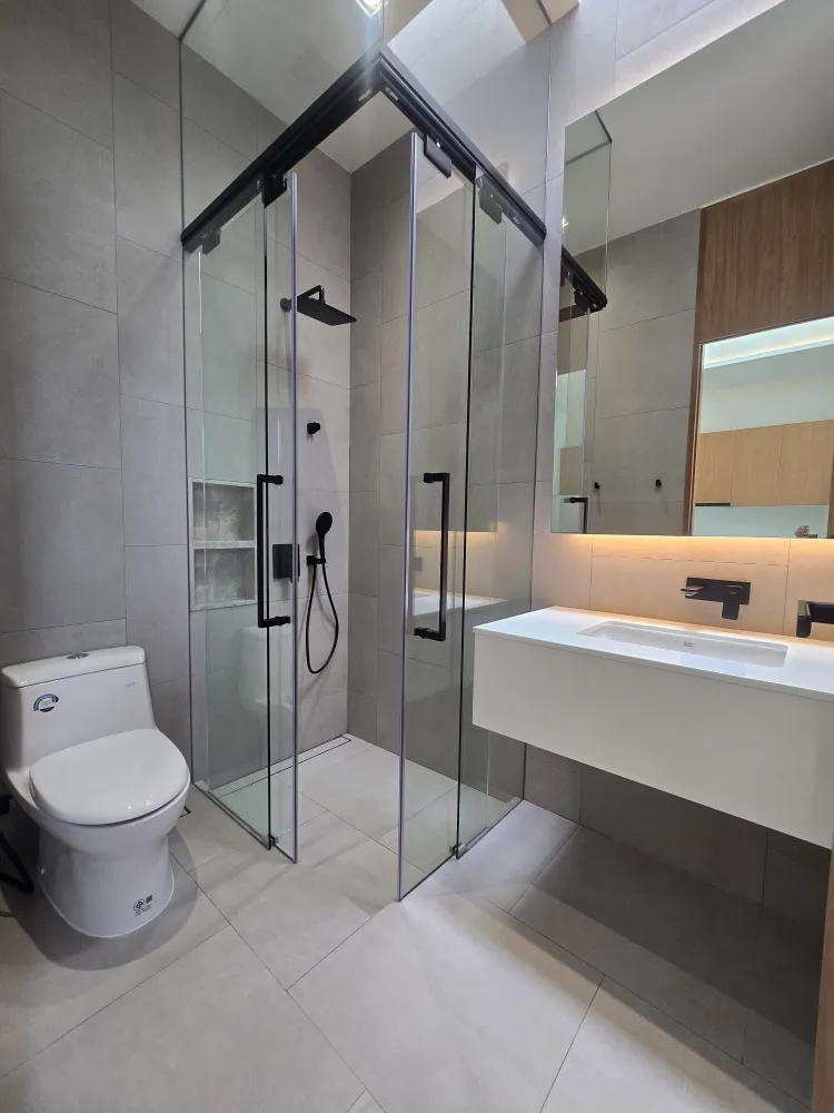Property image - full photo 16
