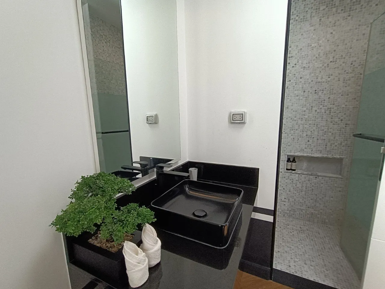 Property image - full photo 30