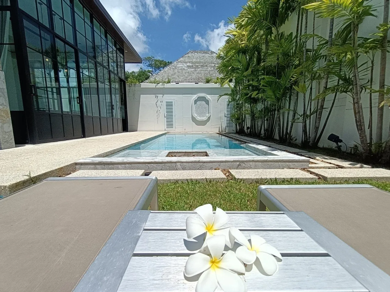 Property image - full photo 12
