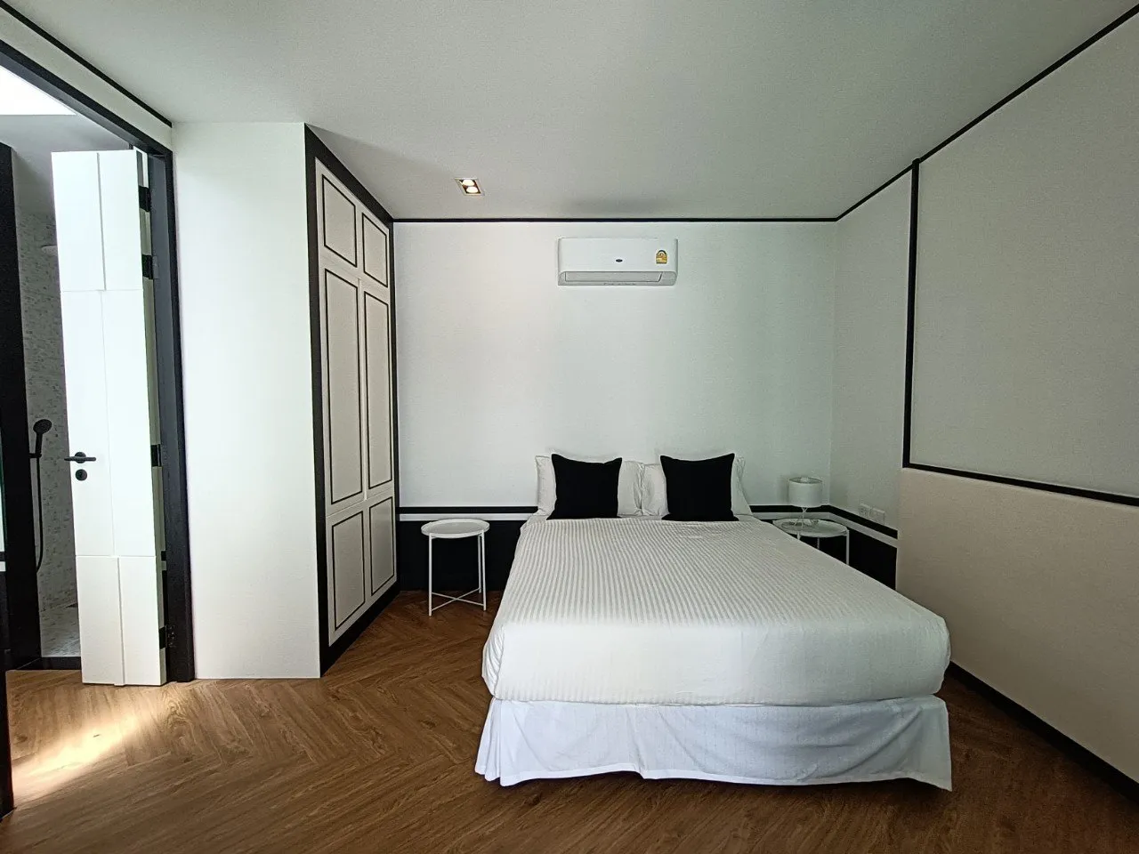 Property image - full photo 26