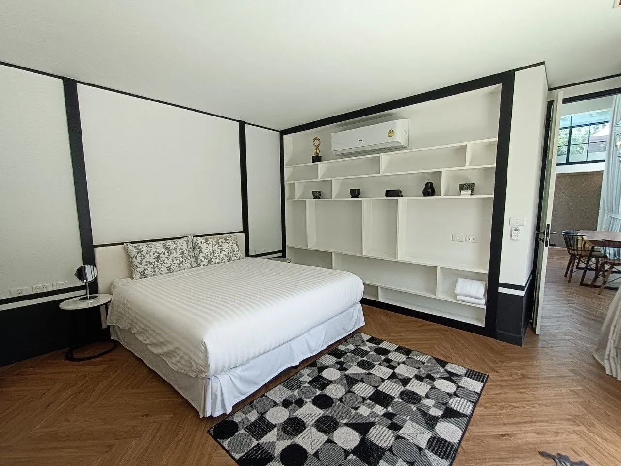 Property image - full photo 16