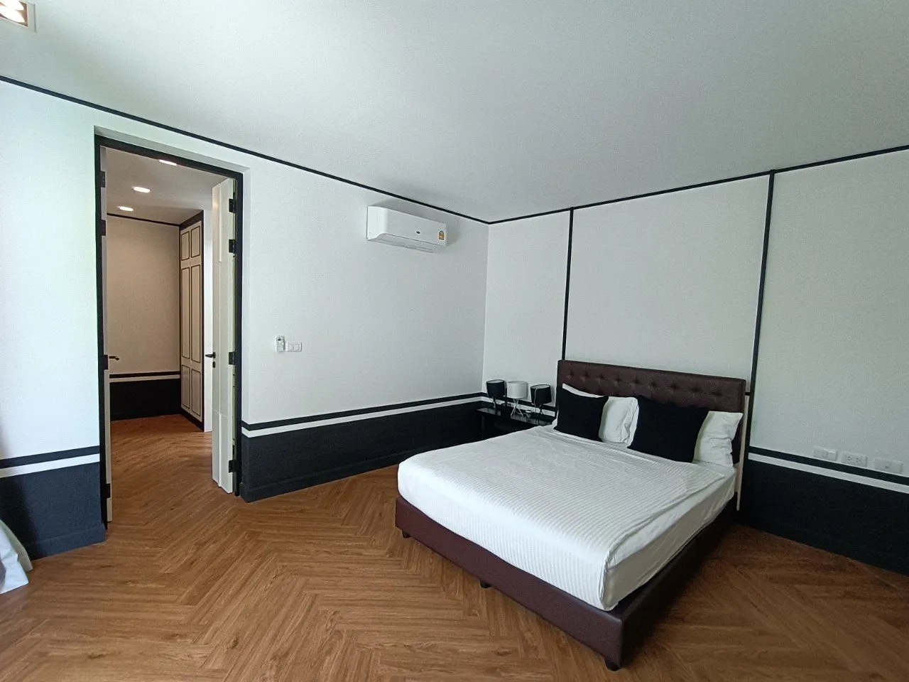 Property image - full photo 31