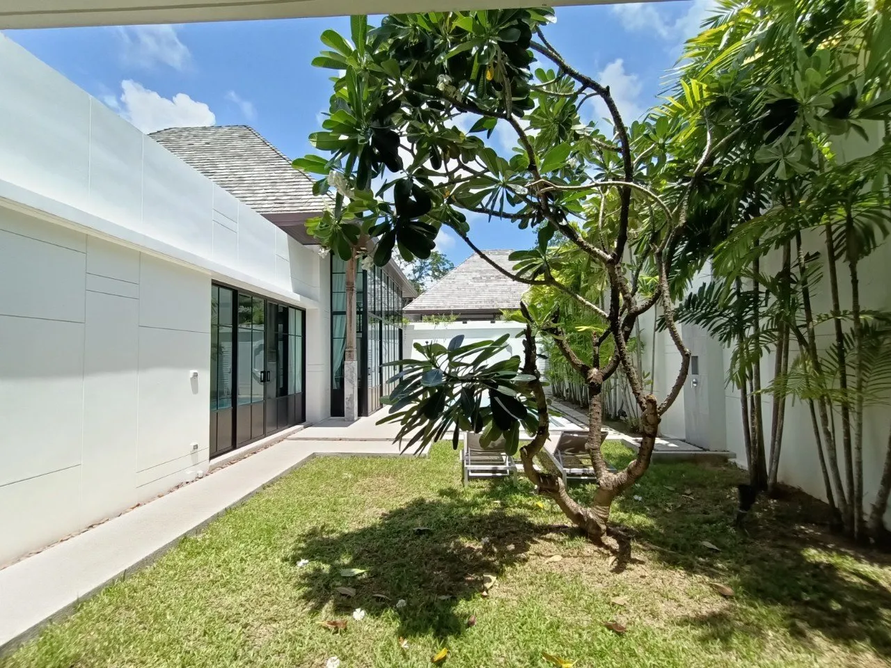 Property image - full photo 39
