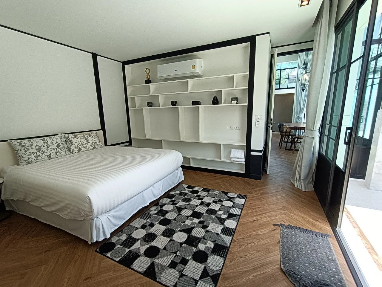 Property image - full photo 14