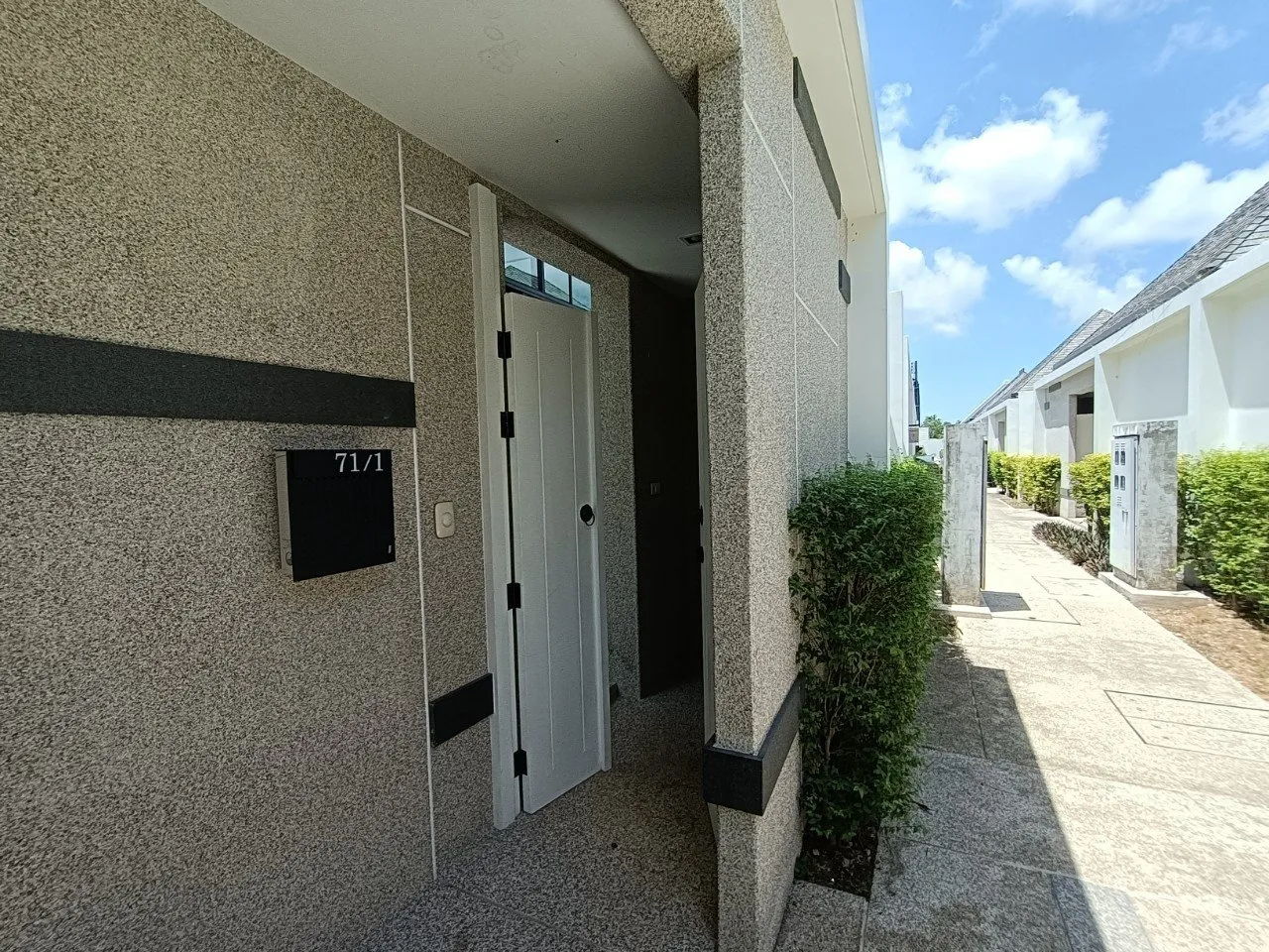 Property image - full photo 44