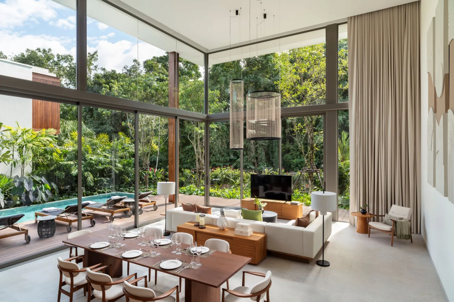 Property image - full photo 1