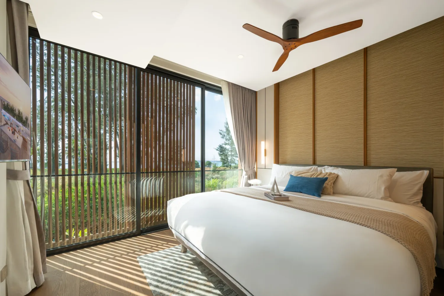 Property image - full photo 8