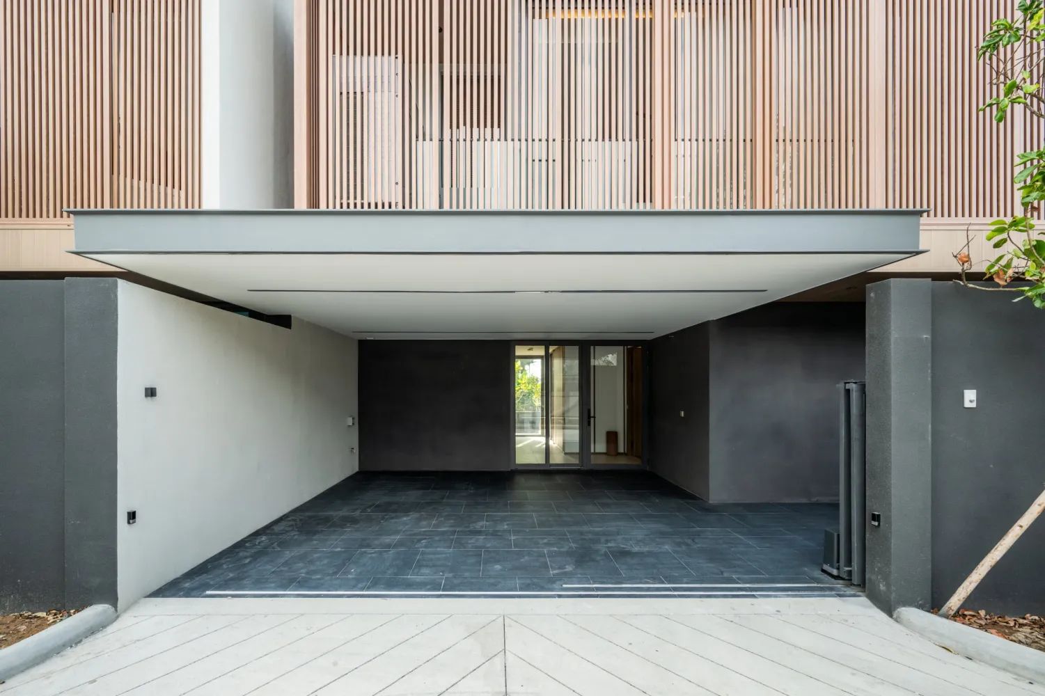 Property image - full photo 9