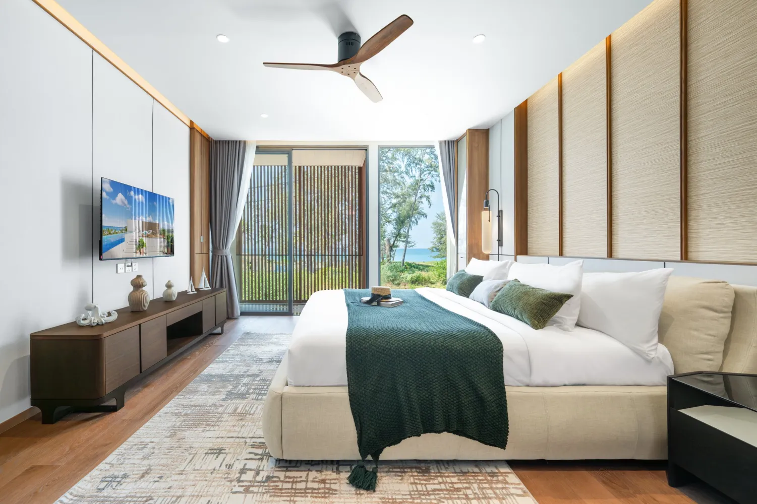 Property image - full photo 17