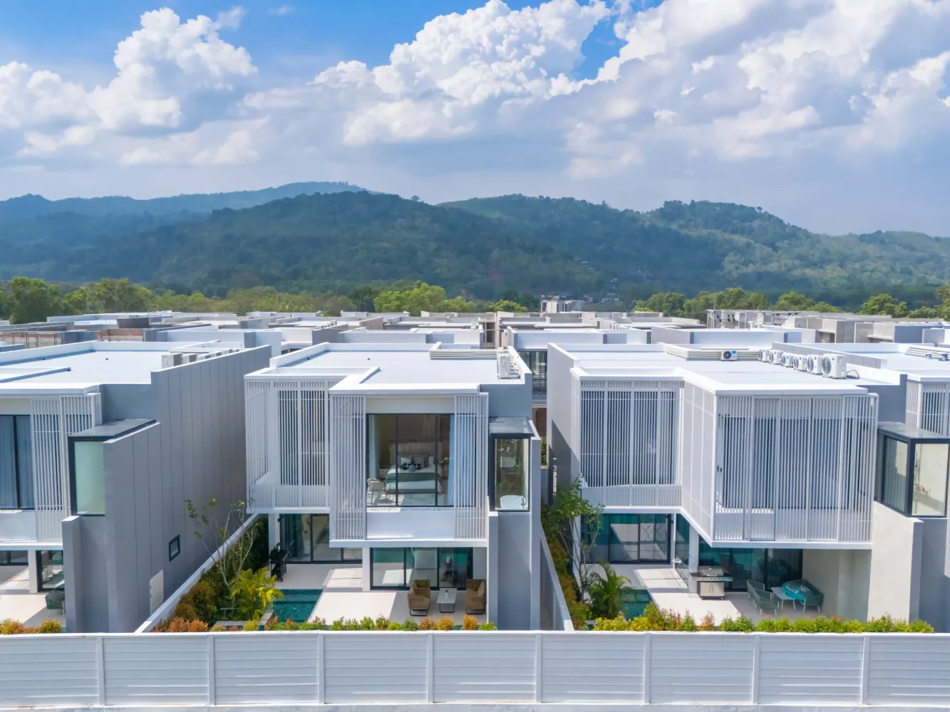 Property image - full photo 18