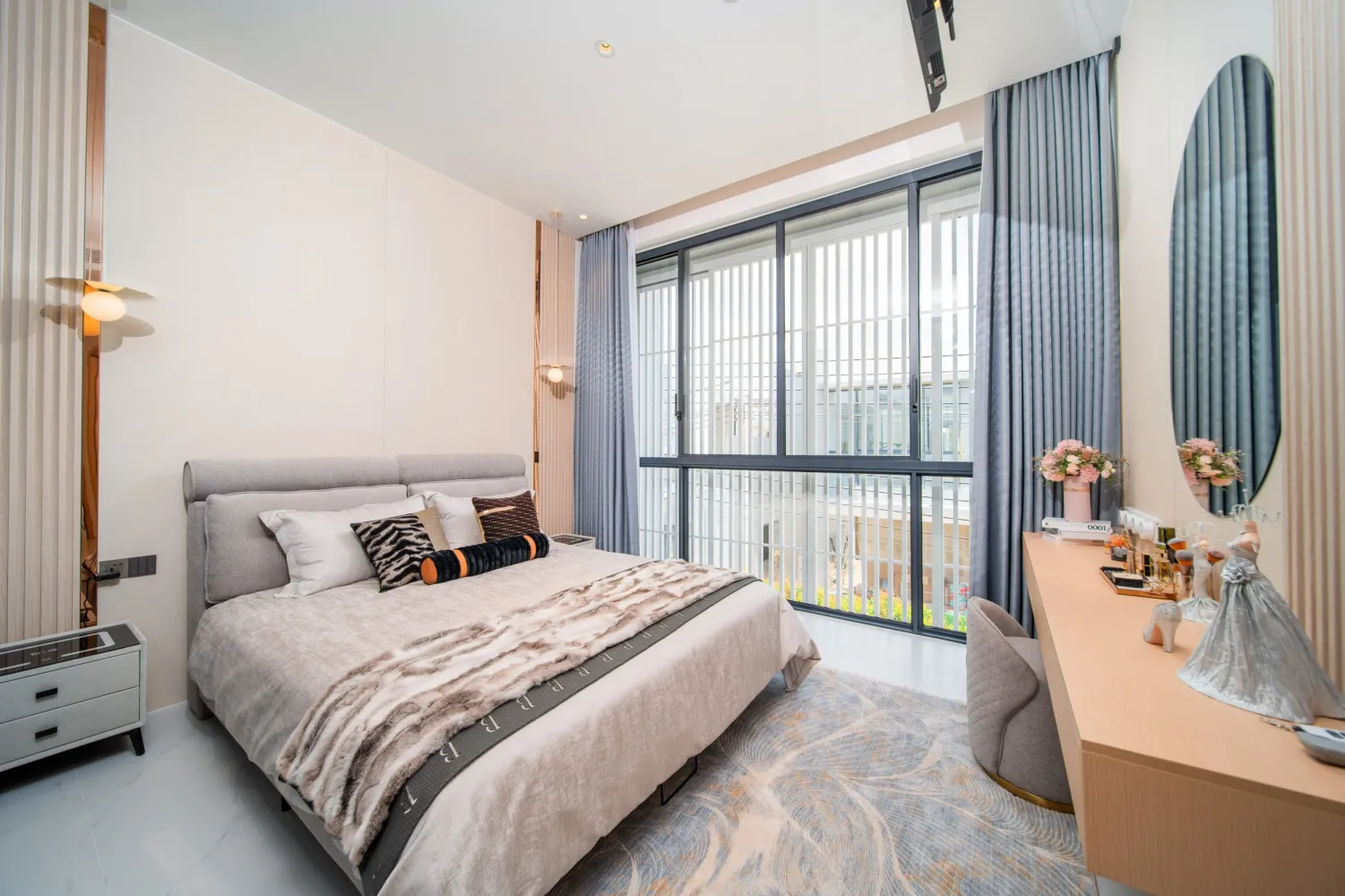 Property image - full photo 12