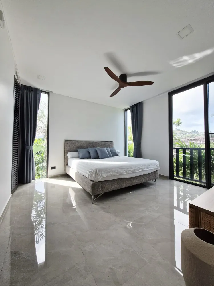 Property image - full photo 14