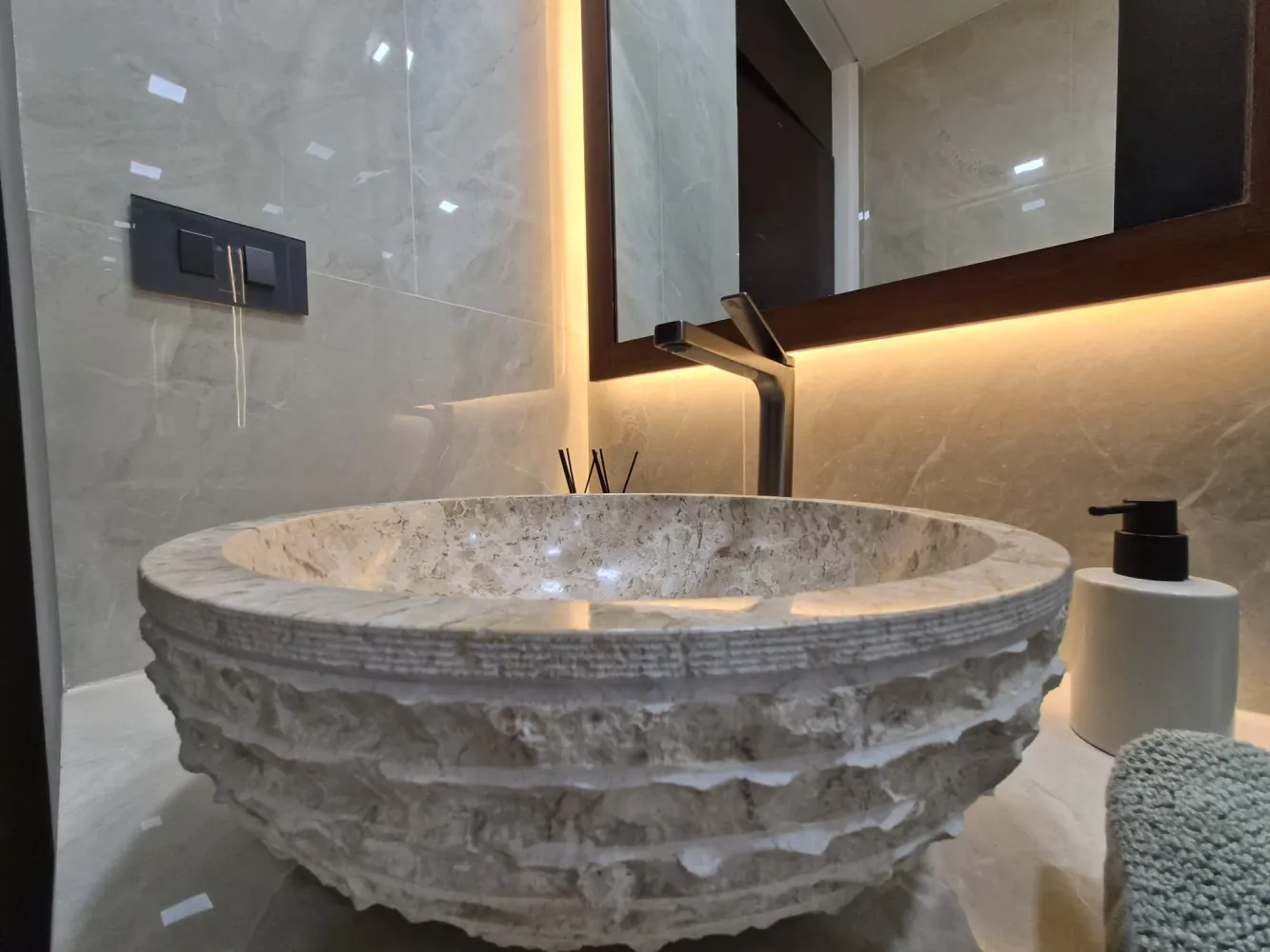 Property image - full photo 23