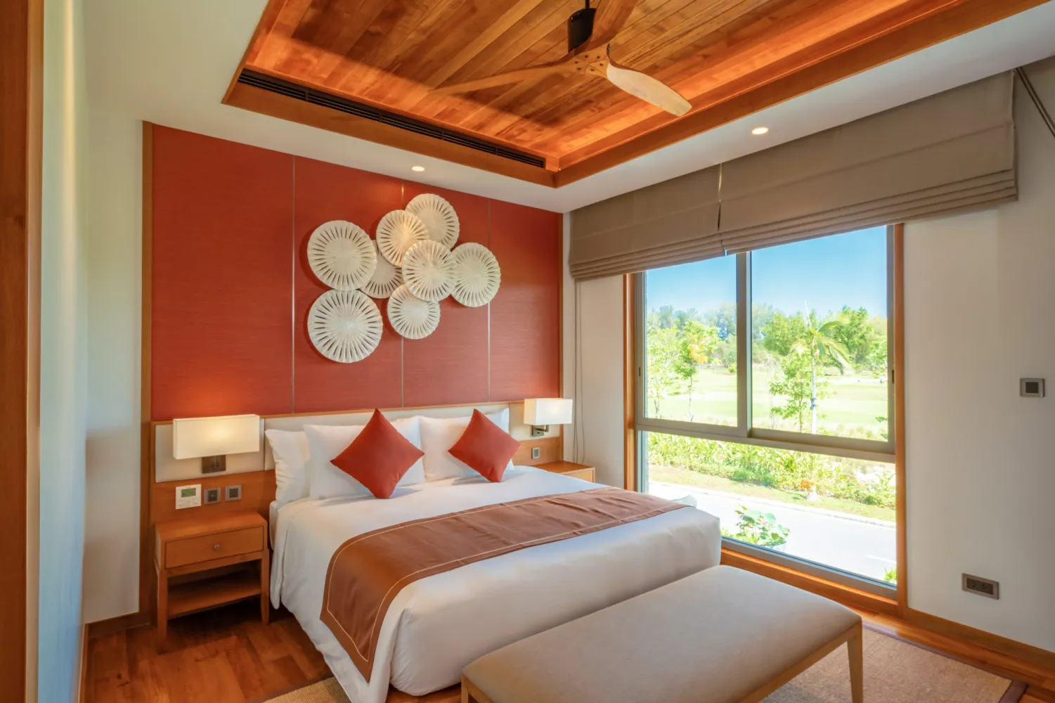 Property image - full photo 13