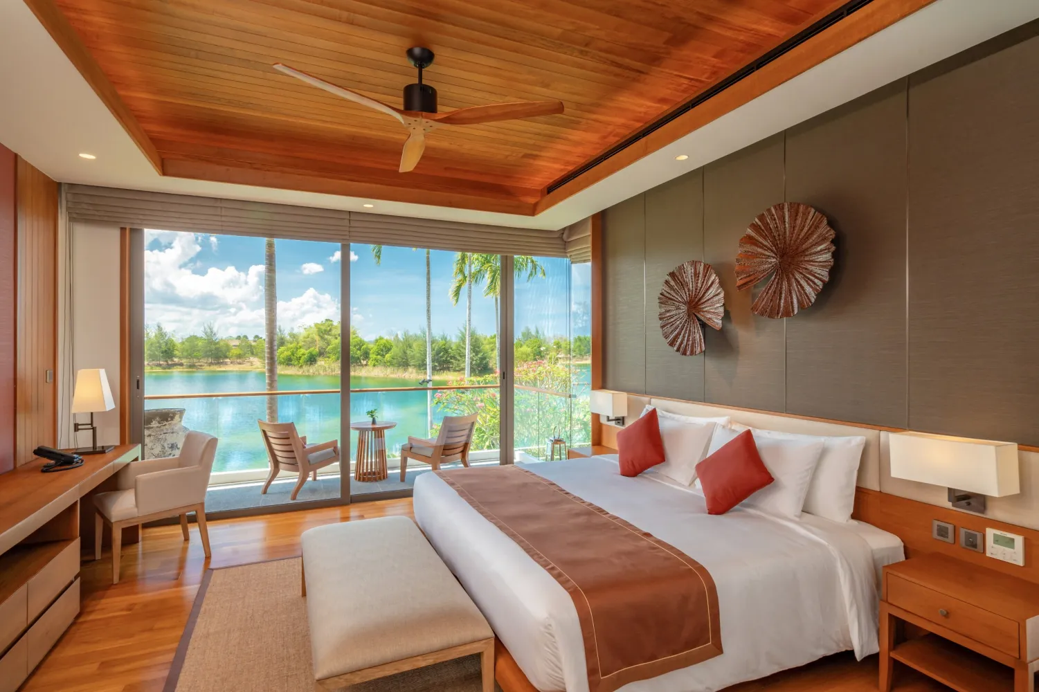 Property image - full photo 14