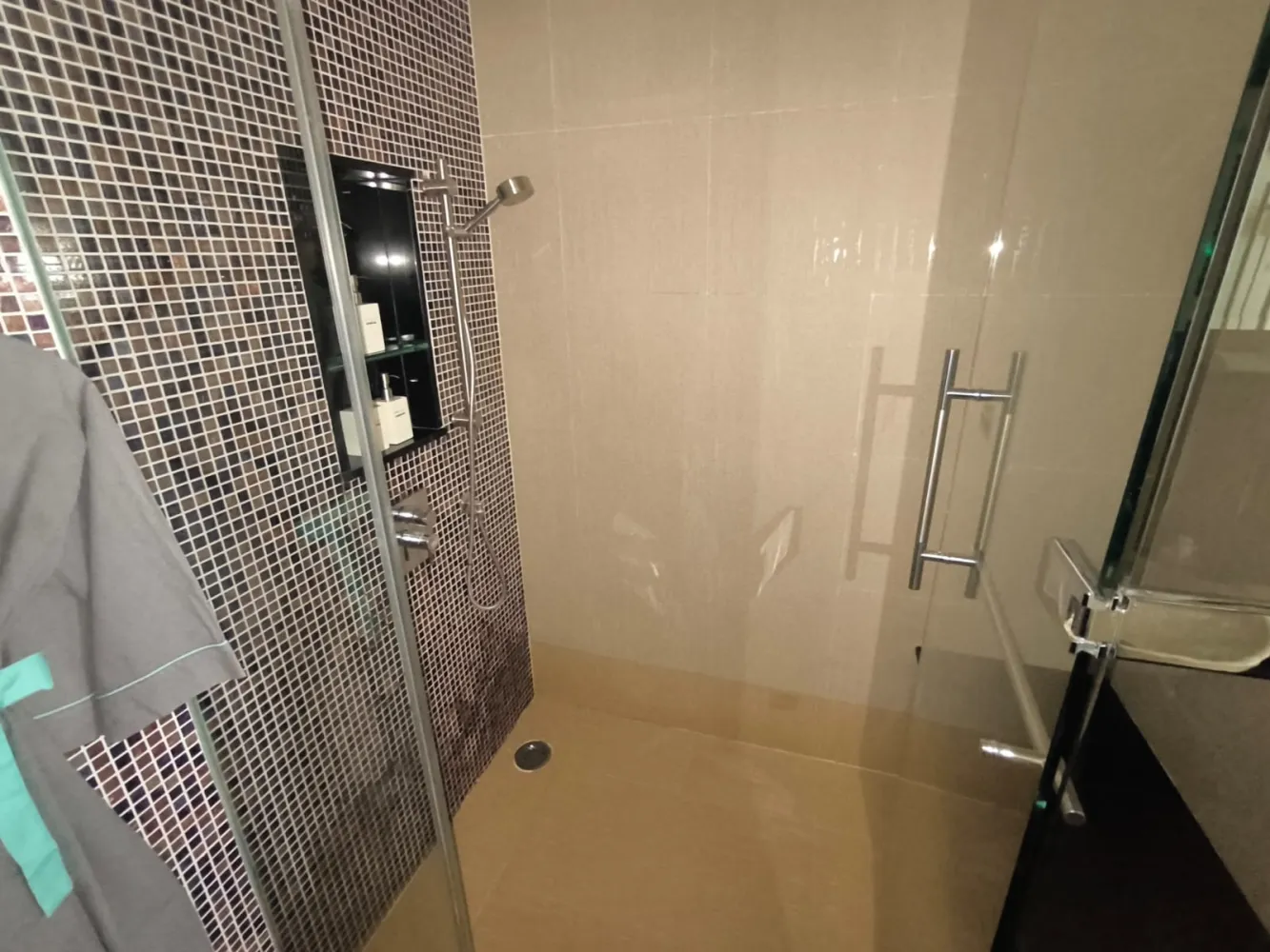 Property image - full photo 14