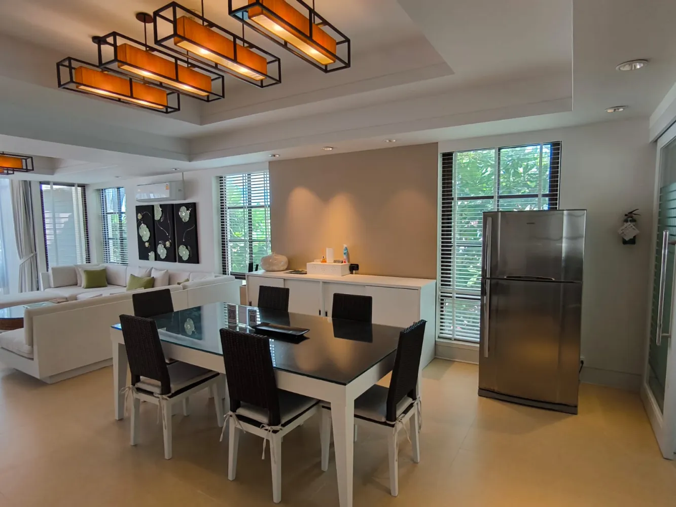 Property image - full photo 2