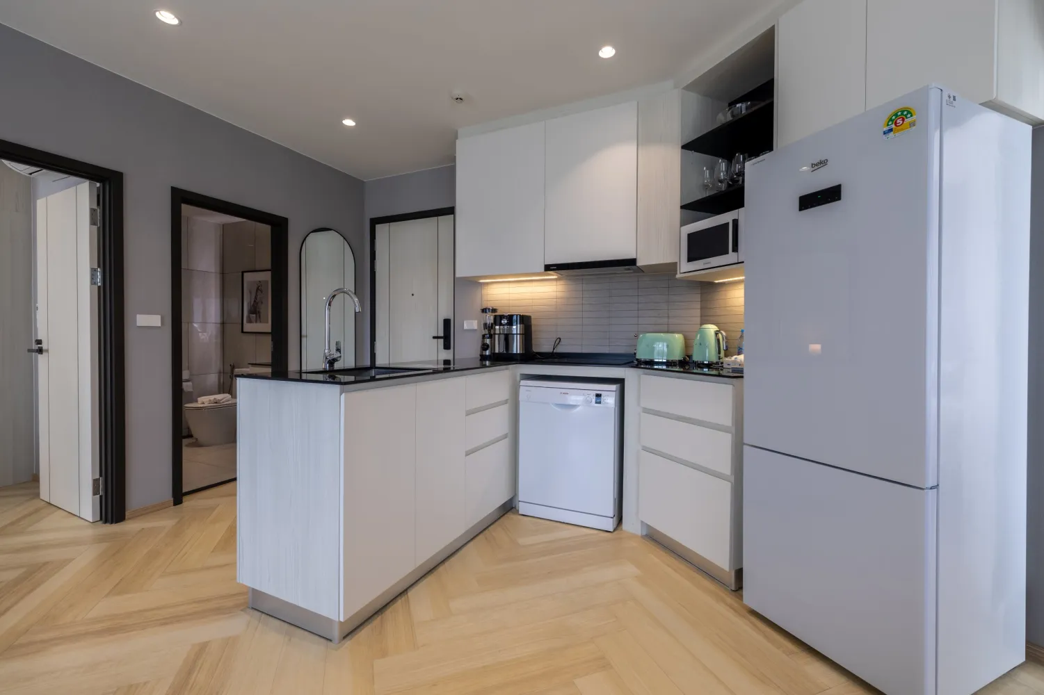 Property image - full photo 8