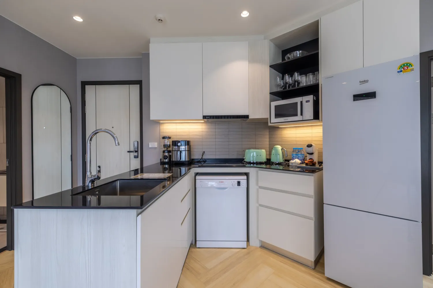 Property image - full photo 5