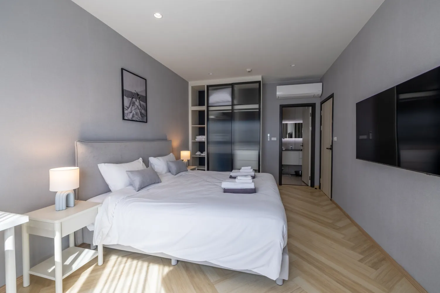 Property image - full photo 25