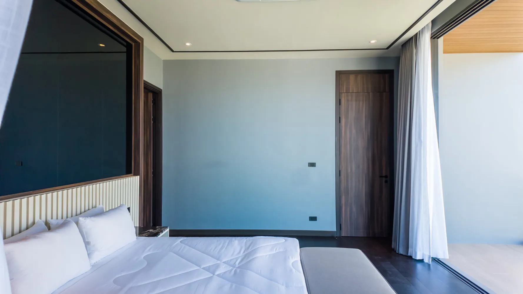 Property image - full photo 19