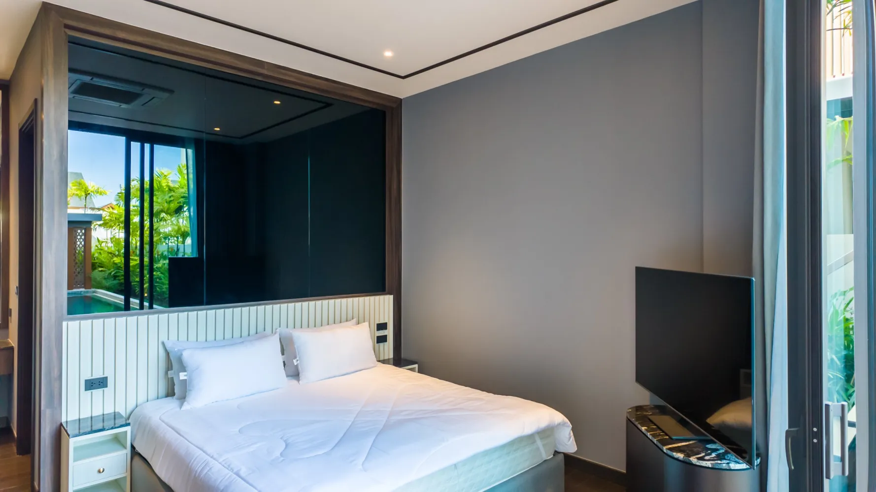 Property image - full photo 25