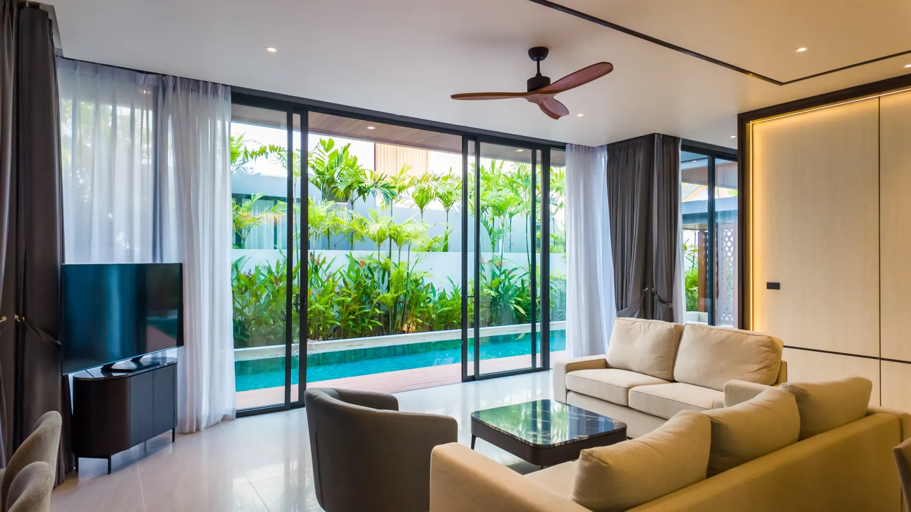 Property image - full photo 73