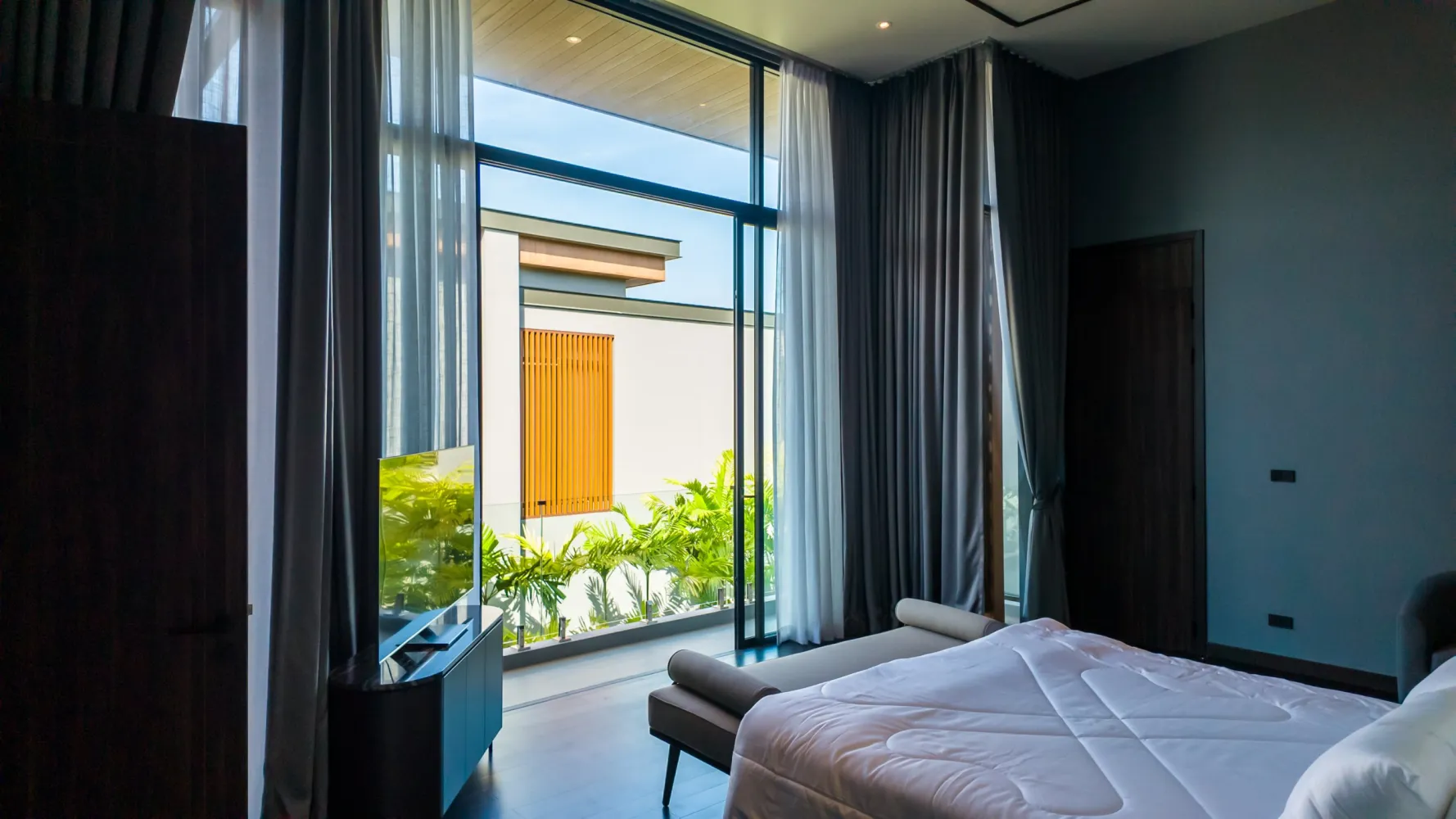 Property image - full photo 42