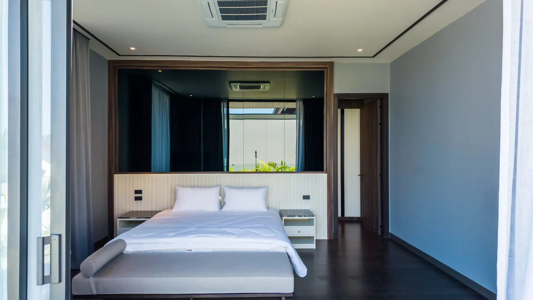 Property image - full photo 45
