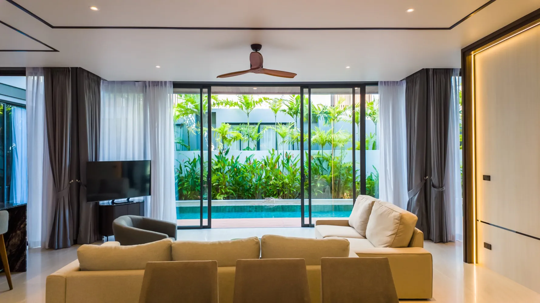 Property image - full photo 7