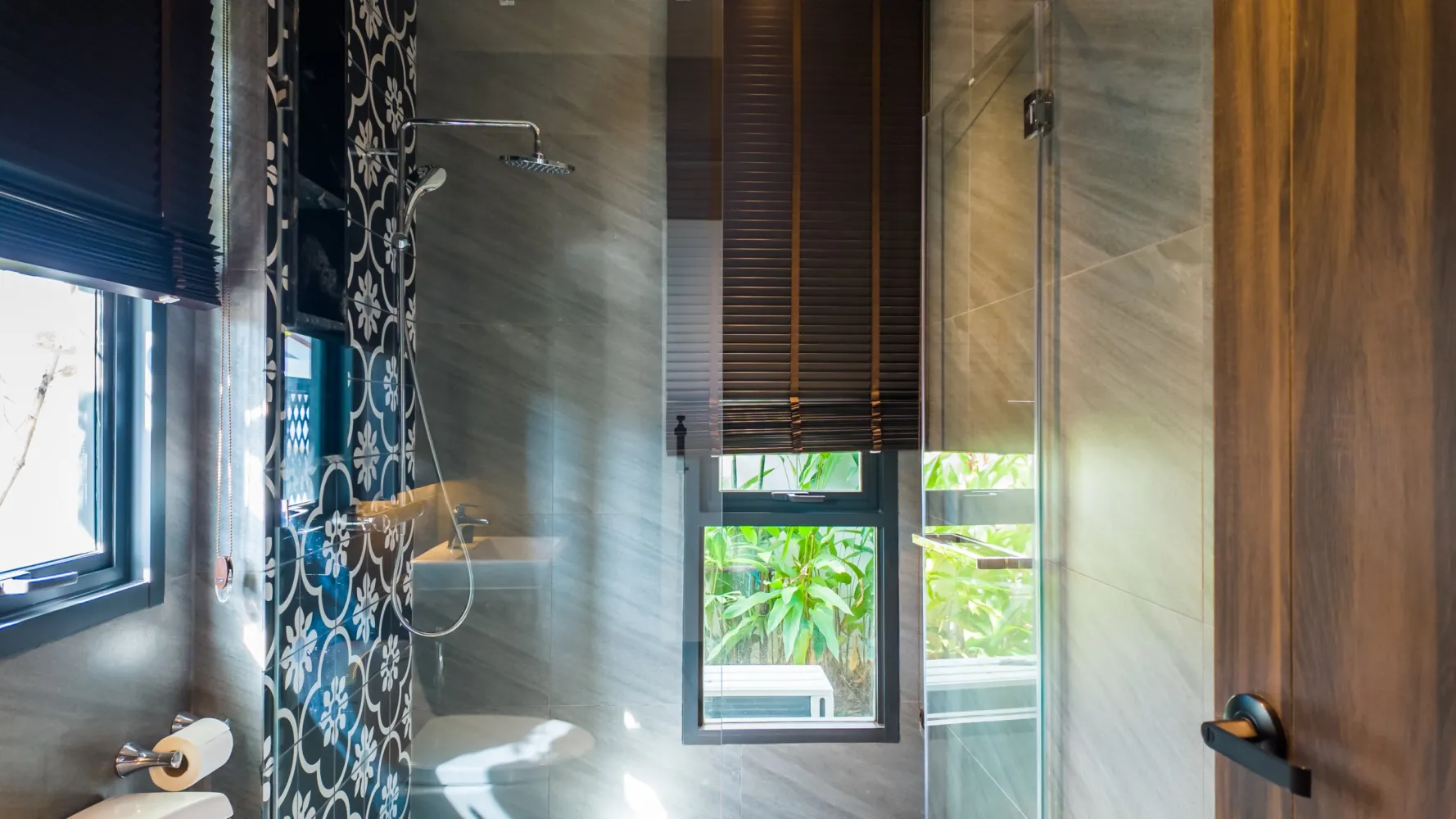 Property image - full photo 53