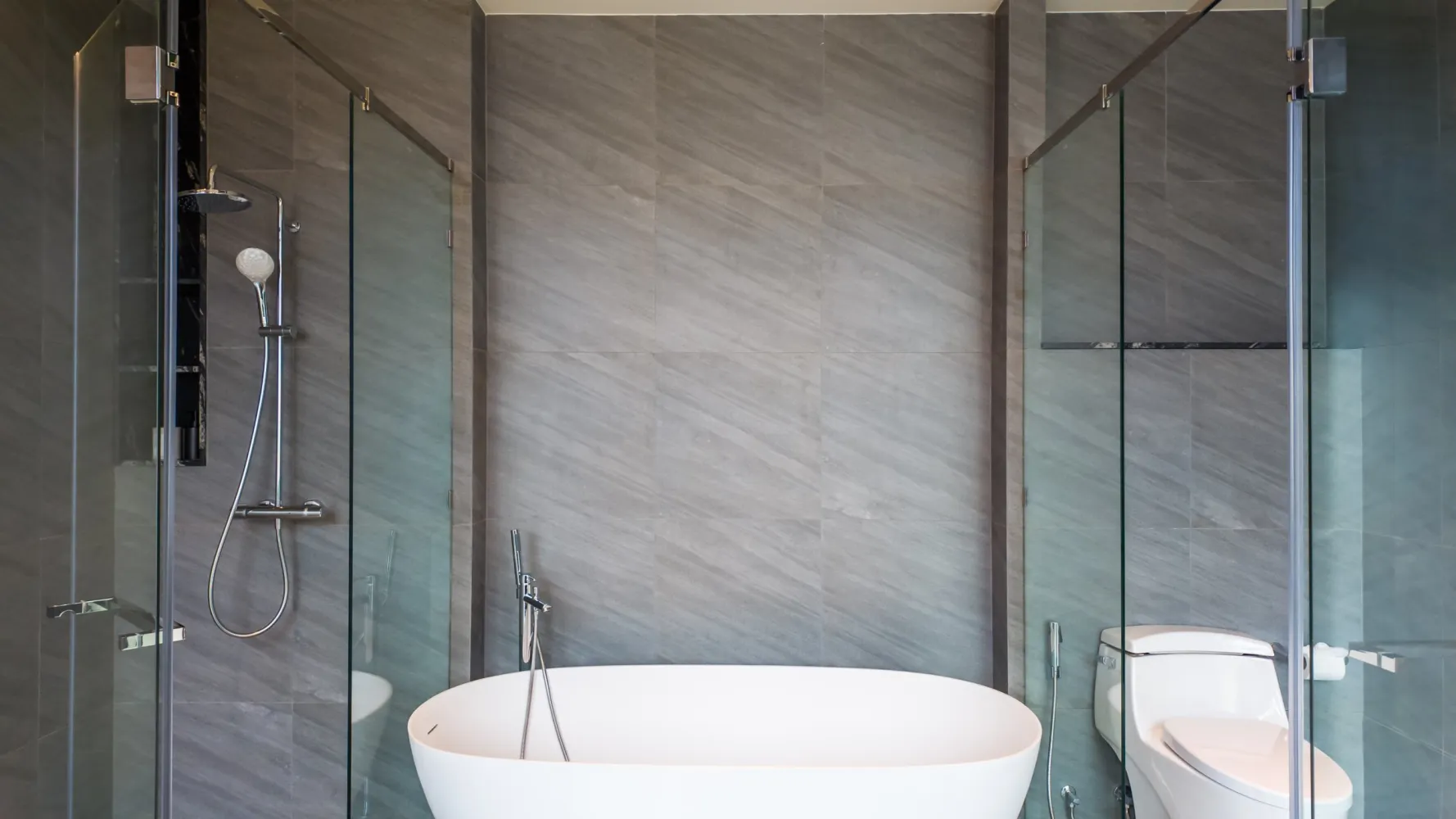 Property image - full photo 64