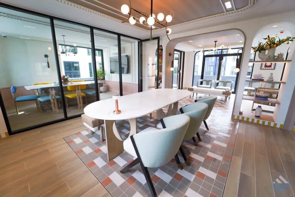 Property image - full photo 10