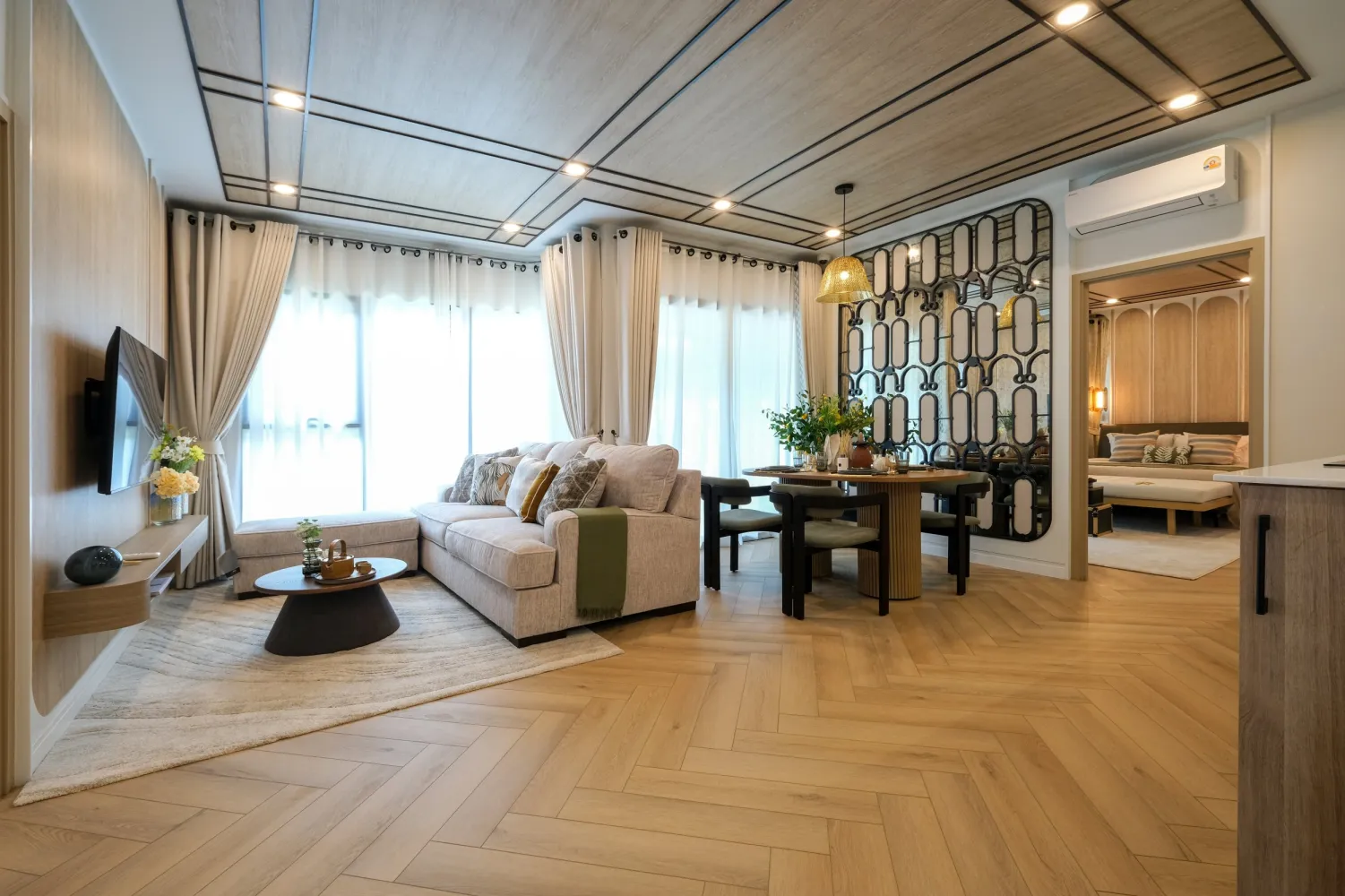 Property image - full photo 2