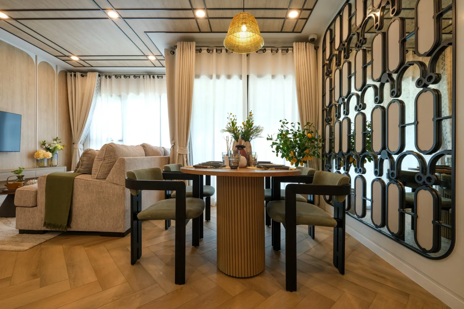 Property image - full photo 3