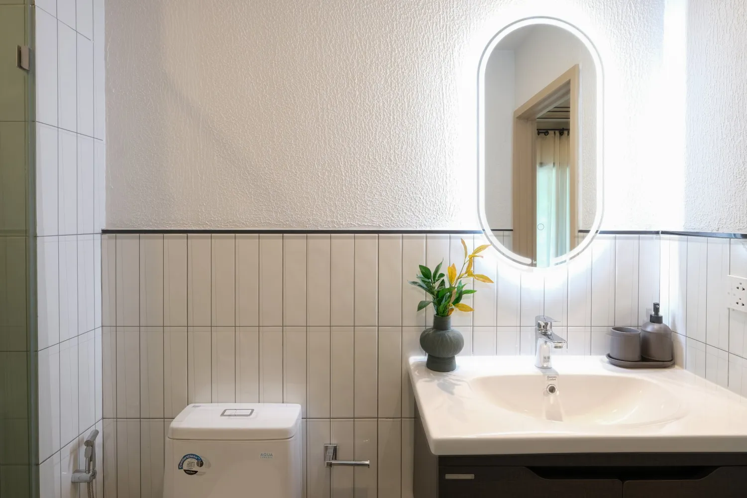 Property image - full photo 16