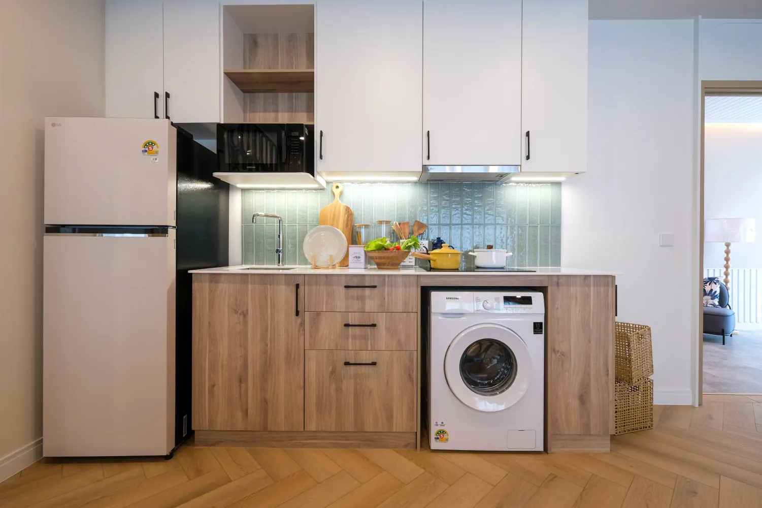 Property image - full photo 5