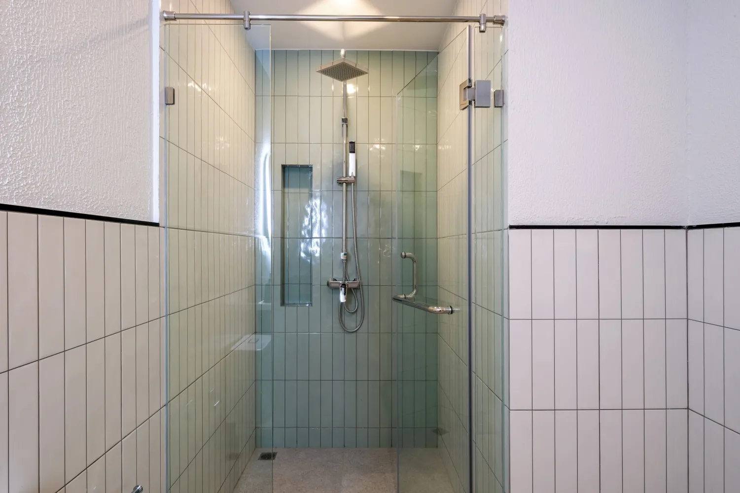 Property image - full photo 10