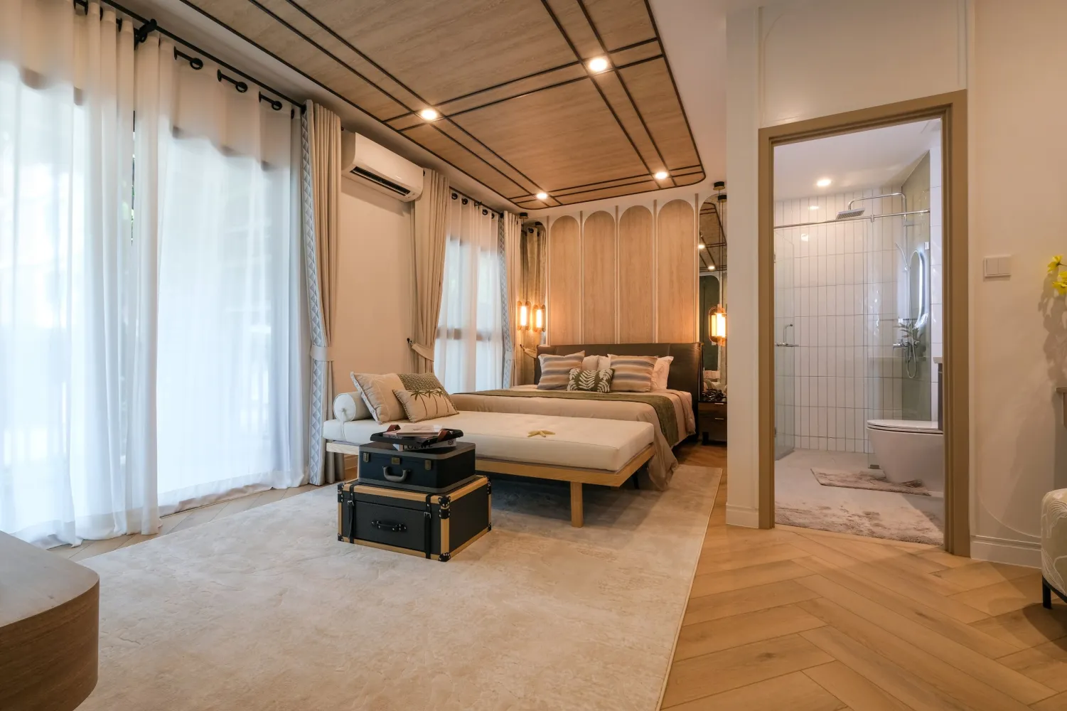 Property image - full photo 13