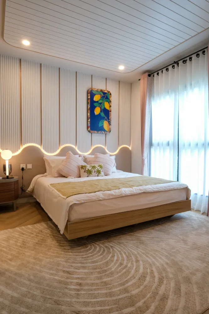 Property image - full photo 12