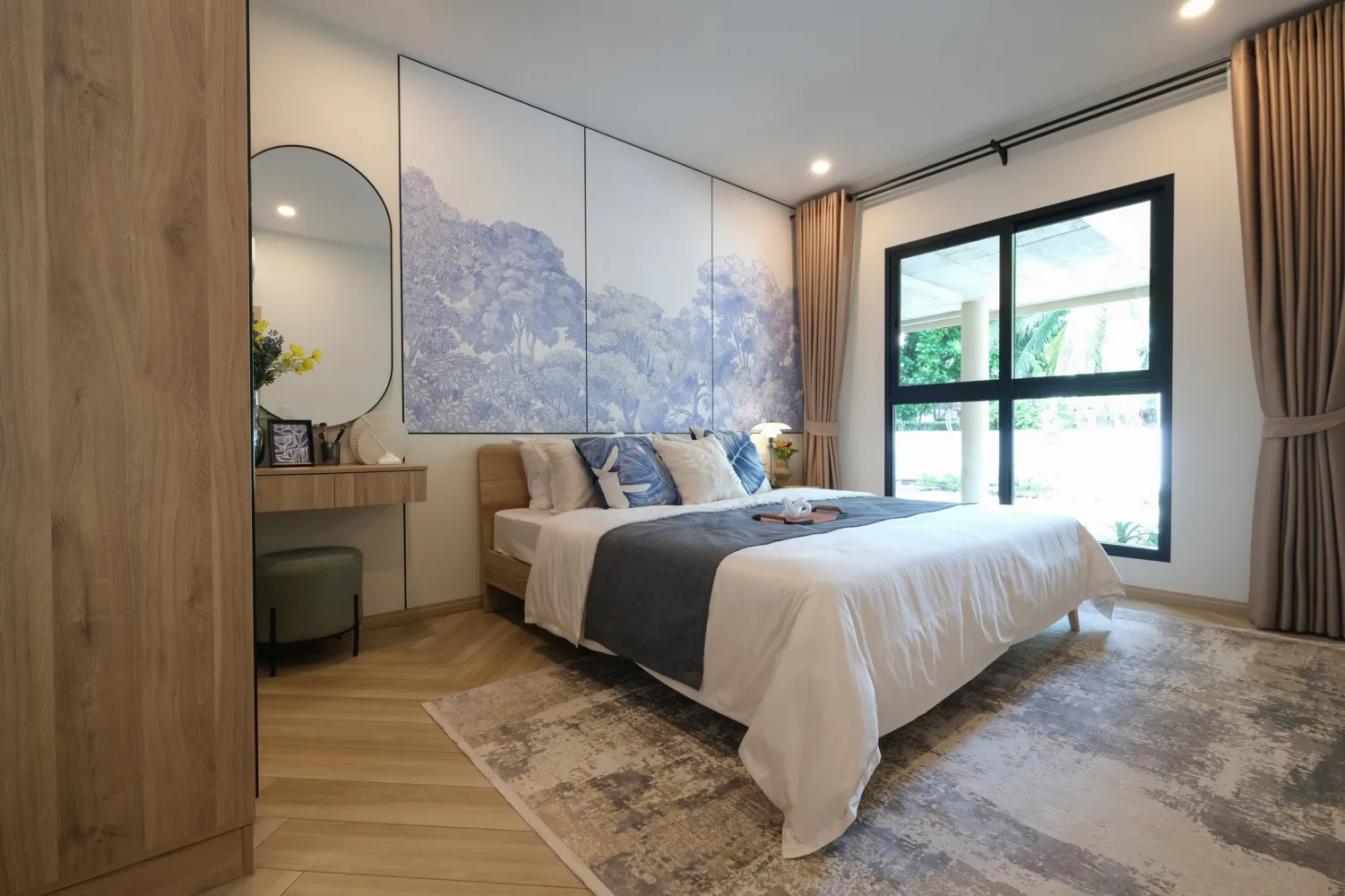Property image - full photo 8