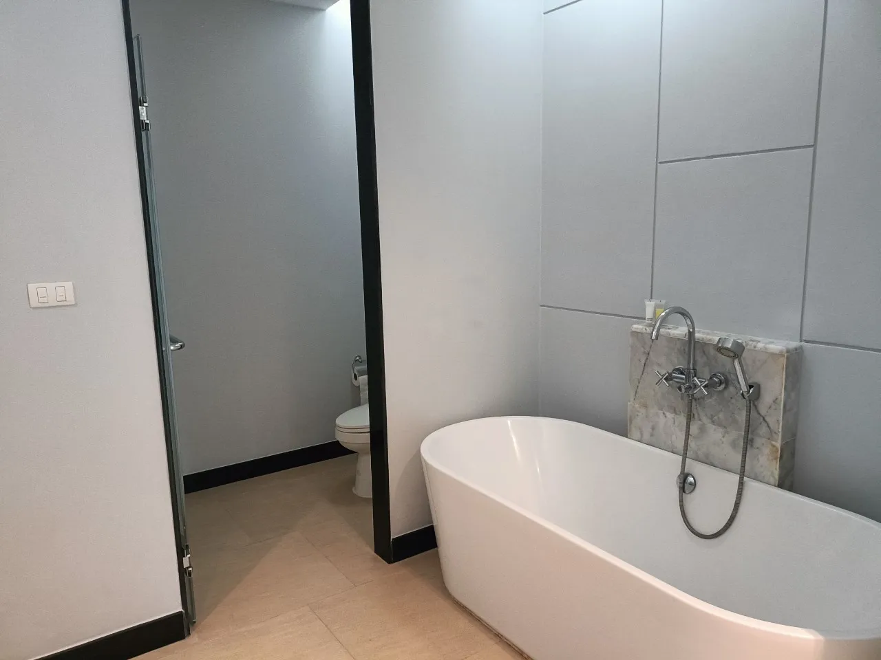 Property image - full photo 15
