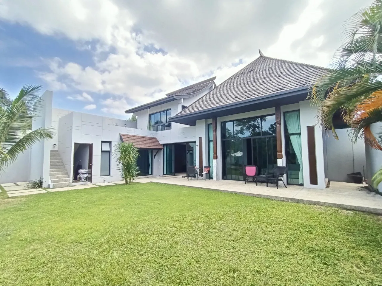 Property image - full photo 11