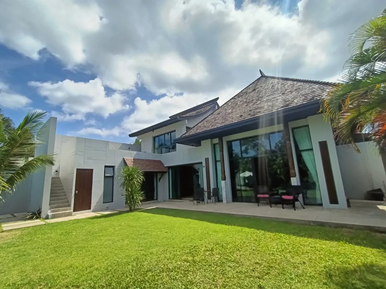 Property image - full photo 1