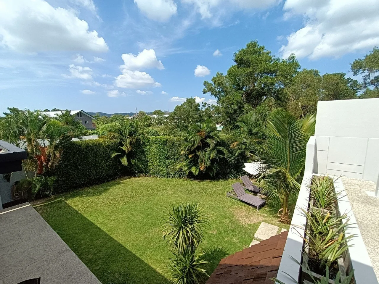 Property image - full photo 40